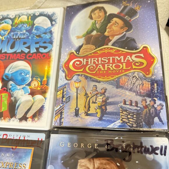 Holiday Movies DVD Lot Of 5 A Christmas Carol Scrooge Elf Dog who saved Smurfs - Picture 3 of 10
